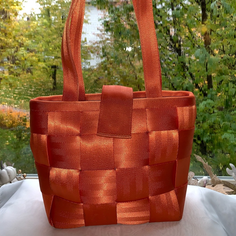 Harvey’s Seatbelt Purse!  Rare Fall Orange color